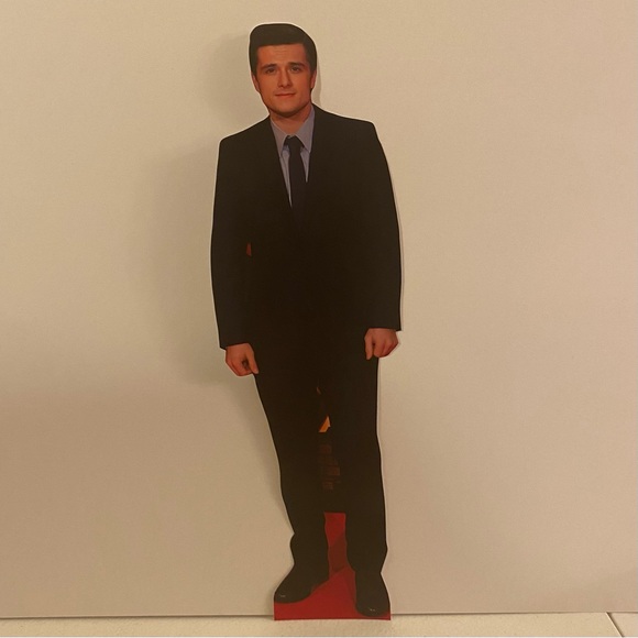 Josh Hutcherson Cardboard Cutout *NOT LIFESIZED* - Picture 1 of 1